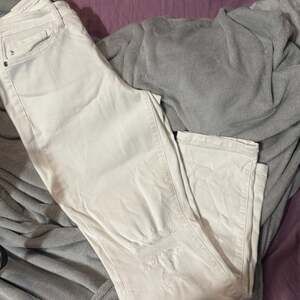 Judy Blue White mid rise Boyfriend fit Jeans